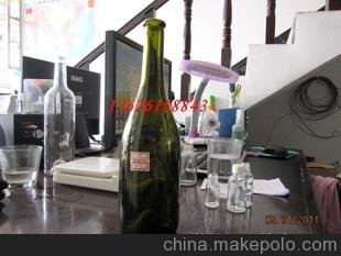 750毫升玻璃瓶 木塞蓋及膠冒圖片