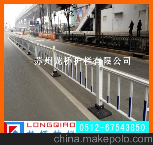 供應(yīng)上海隔離護(hù)欄/上海人行道隔離護(hù)欄/龍橋護(hù)欄廠生產(chǎn)圖片