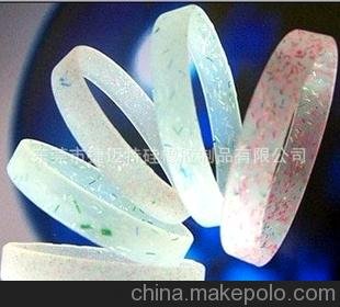 廠家專供各種尺寸夜光手環(huán) 彩色手環(huán)/手鐲 夏日驅(qū)蚊手環(huán)圖片