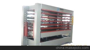 廠家直銷(xiāo)多層門(mén)板膠合機(jī)圖片