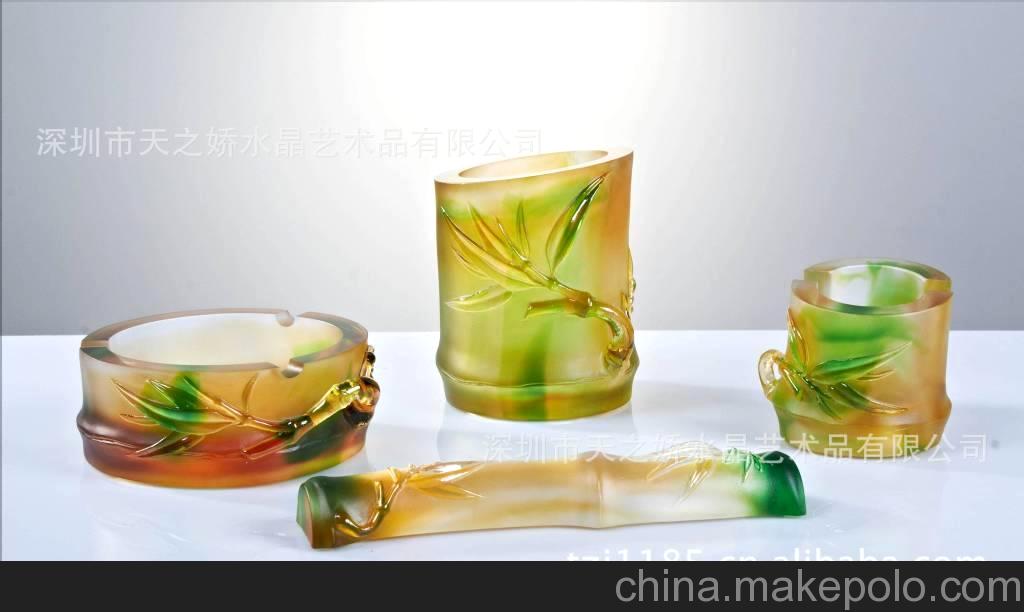 高展英姿 高升文房四件套 和諧雙贏 開拓 共舞盛世 百財2件套