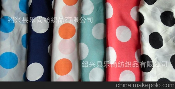 供應(yīng) 女裝時(shí)裝面料 75D*100D仿真絲雙縐 花瑤皺印花面料 高彈皺圖片
