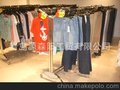 服装特卖挂架、服装特卖双杠、服装中岛架