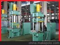 山东100吨通用四柱液压机/
