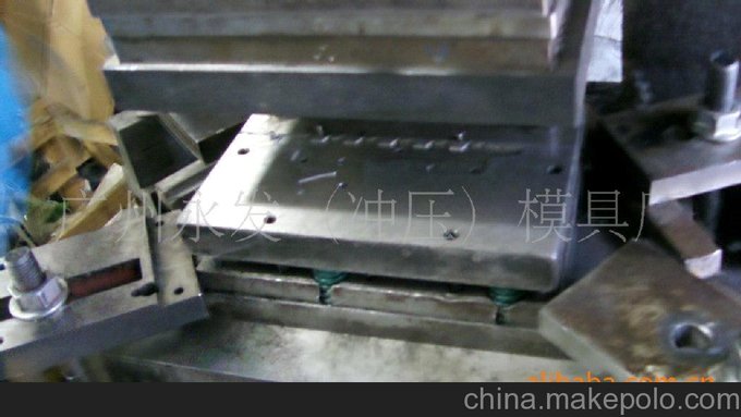 金屬塑料模具產(chǎn)品加工圖片
