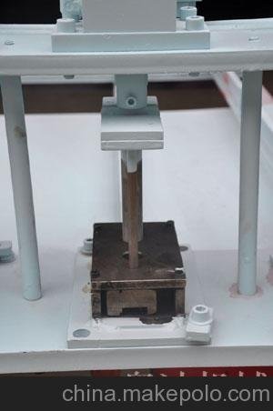 供應防盜網(wǎng)沖孔機價(jià)格，廠(chǎng)家，參數，圖片  粵沖機械首頁(yè)圖片
