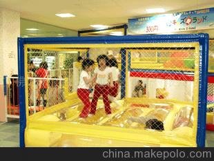 室內(nèi)兒童游藝設(shè)備夢幻氣球屋圖片