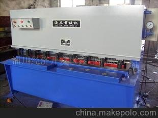 專(zhuān)業(yè)生產(chǎn)供應液壓剪板機圖片