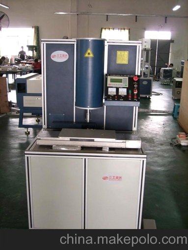 供應(yīng)蘇州數(shù)碼相機(jī)線束、電腦排線蘇州激光剝線機(jī)、蘇州激光鐳射機(jī)圖片